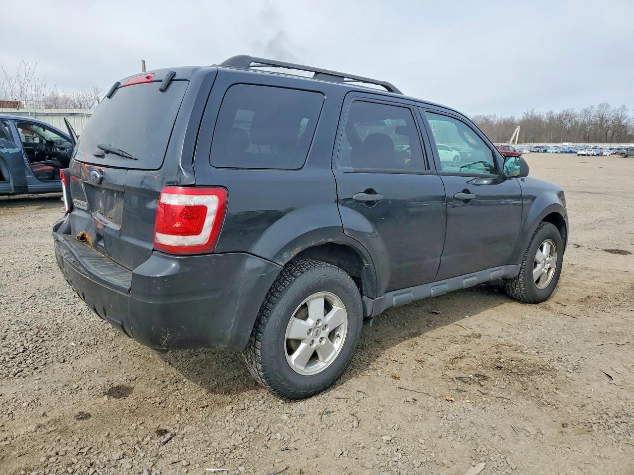 2012 FORD ESCAPE XLT photo 5