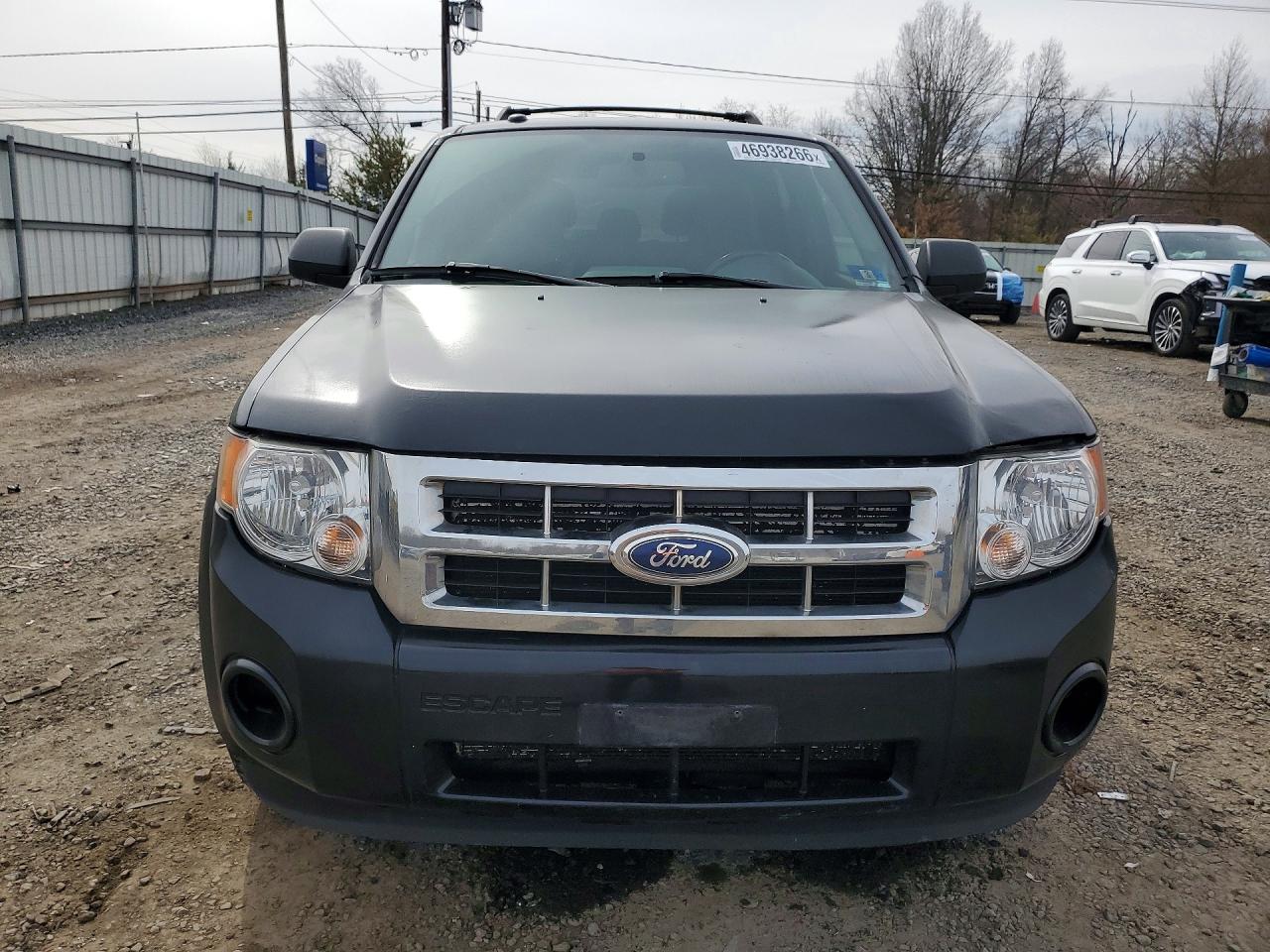 2012 FORD ESCAPE XLT photo 9