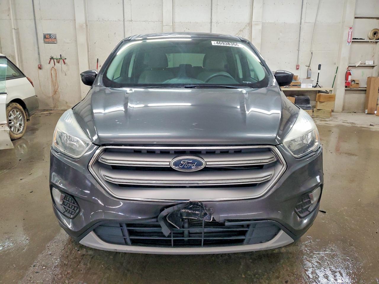 2017 FORD ESCAPE SE photo 5