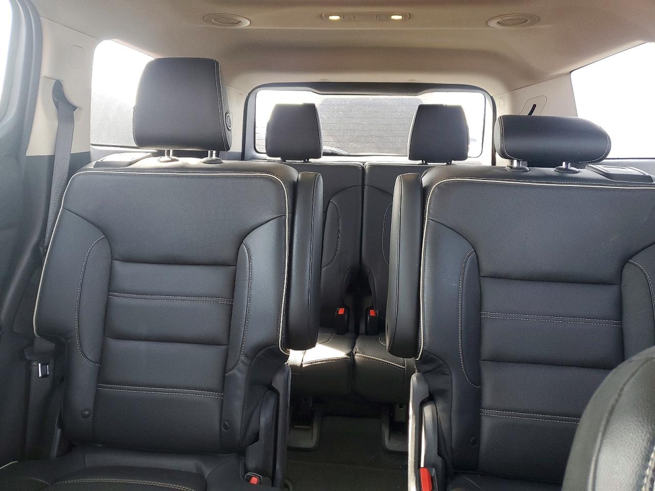2017 GMC ACADIA DENALI photo 19