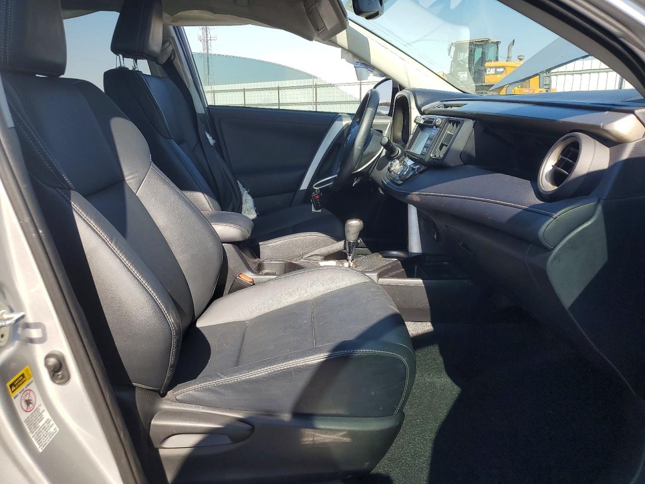 2013 TOYOTA RAV4 photo 13