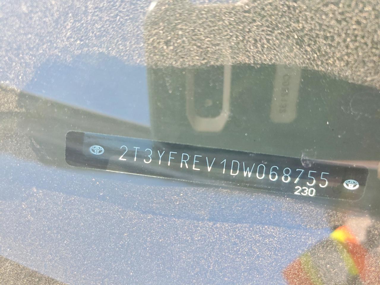 2013 TOYOTA RAV4 photo 25