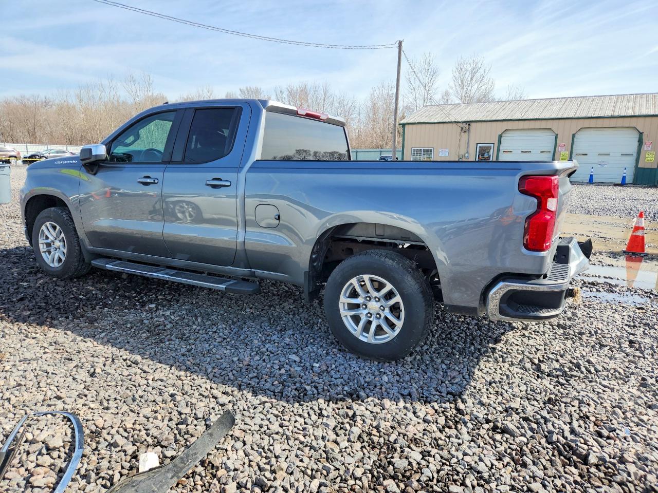 2021 CHEVROLET SILVERADO C1500 LT photo 3