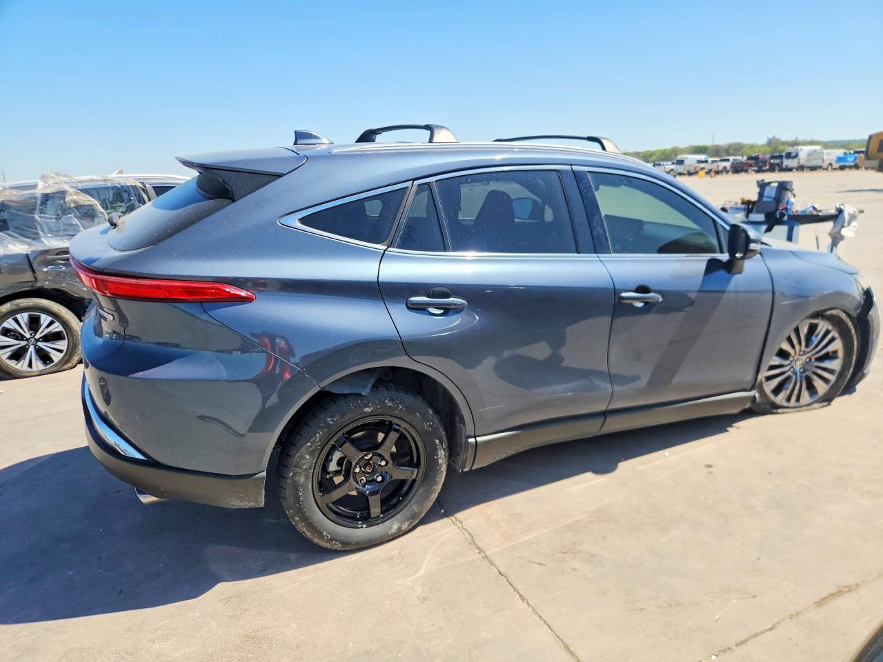 2023 TOYOTA VENZA LIMITED photo 5