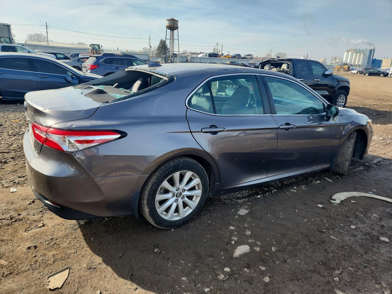 2019 TOYOTA CAMRY LE photo 7