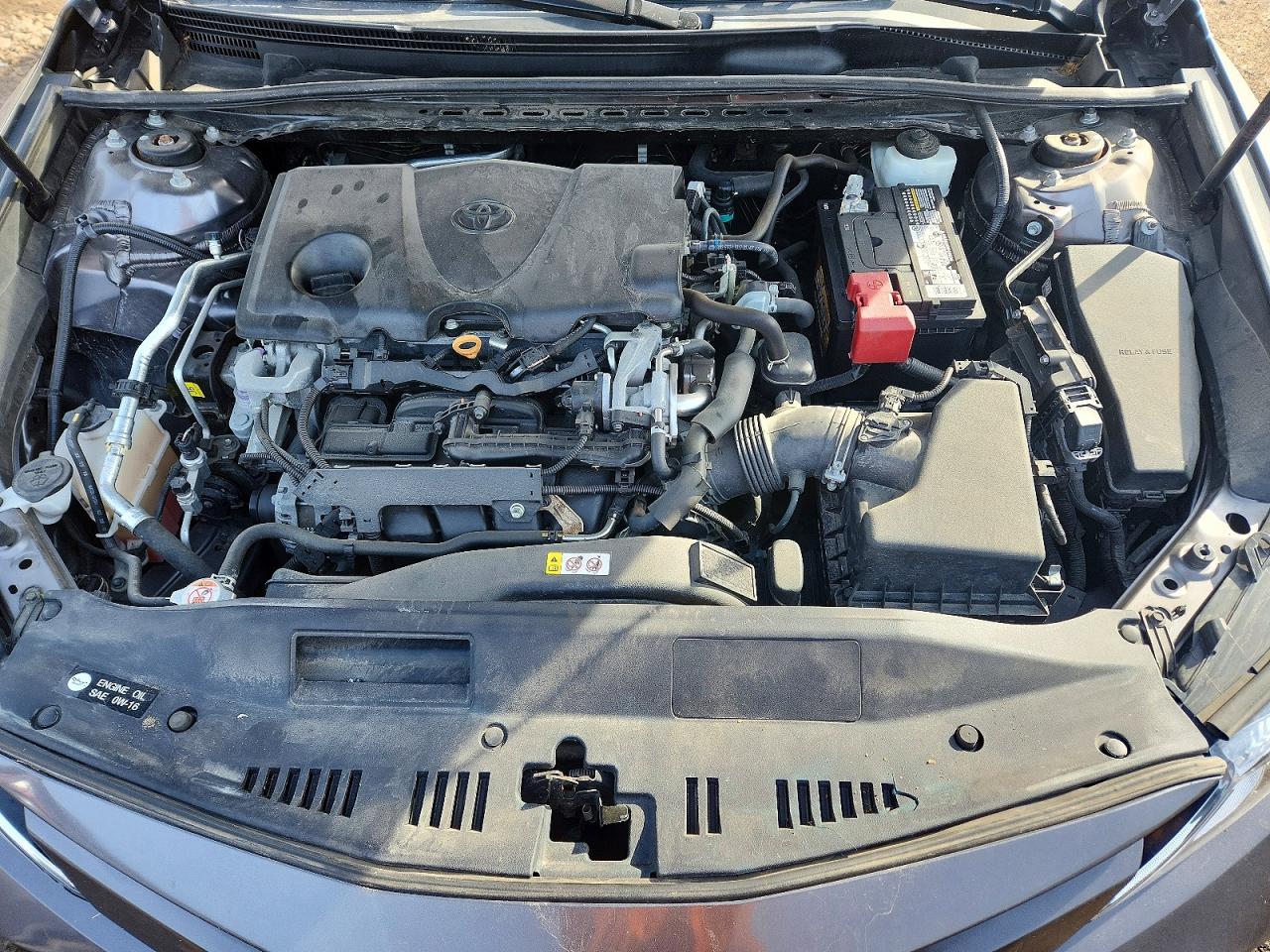 2019 TOYOTA CAMRY LE photo 31