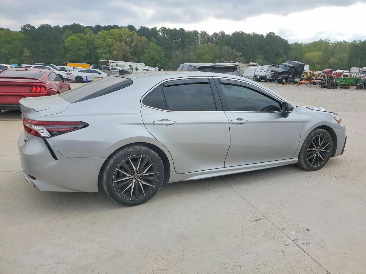 2021 TOYOTA CAMRY photo 5