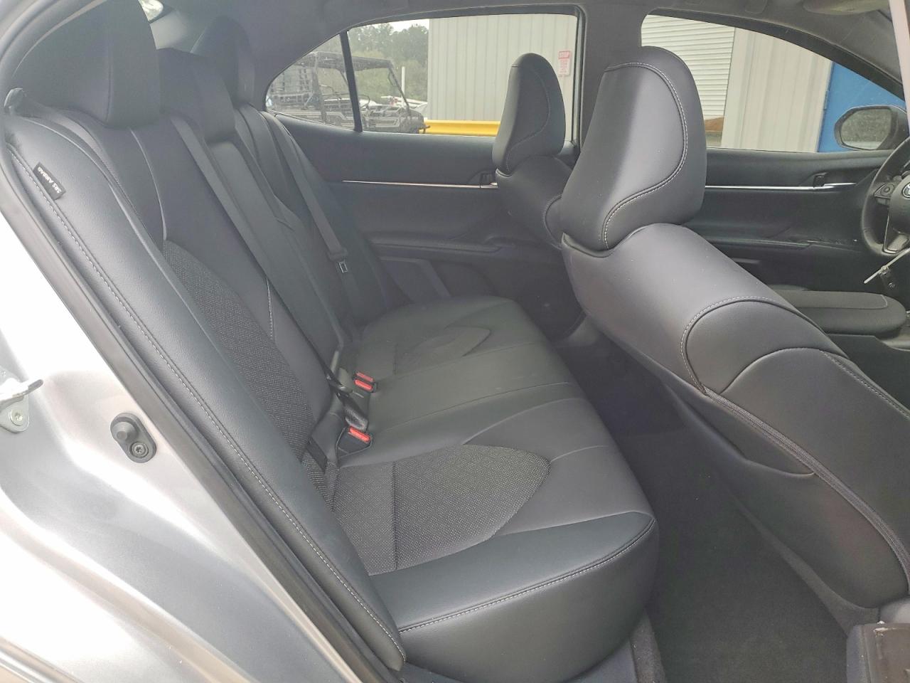 2021 TOYOTA CAMRY photo 19
