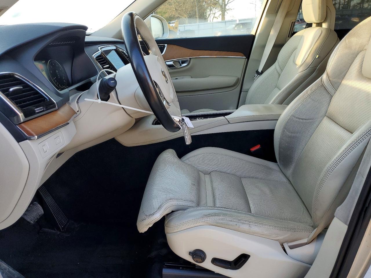 2018 VOLVO XC90 T6 photo 7