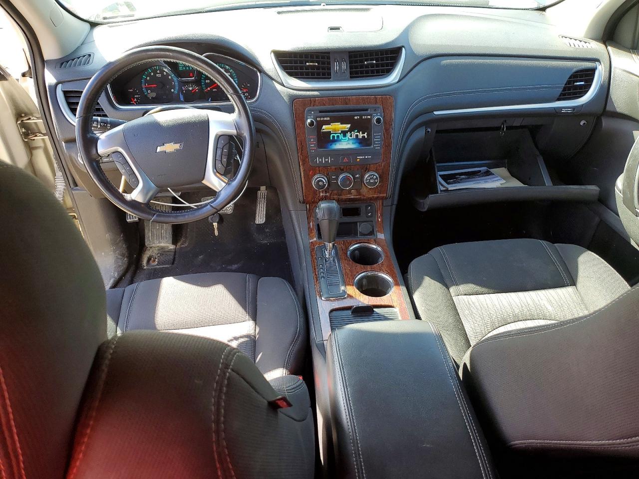 2014 CHEVROLET TRAVERSE LT photo 22
