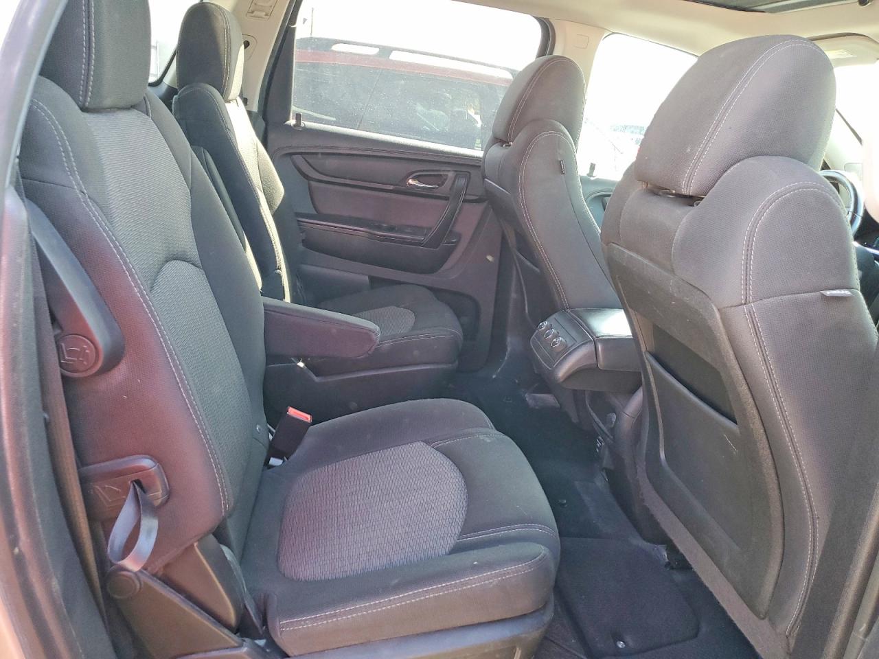 2014 CHEVROLET TRAVERSE LT photo 31