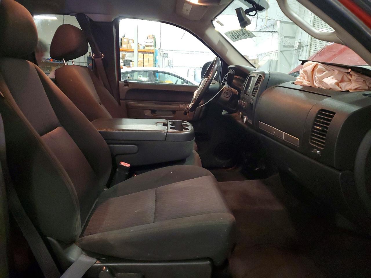 2010 CHEVROLET SILVERADO K1500 LT photo 13