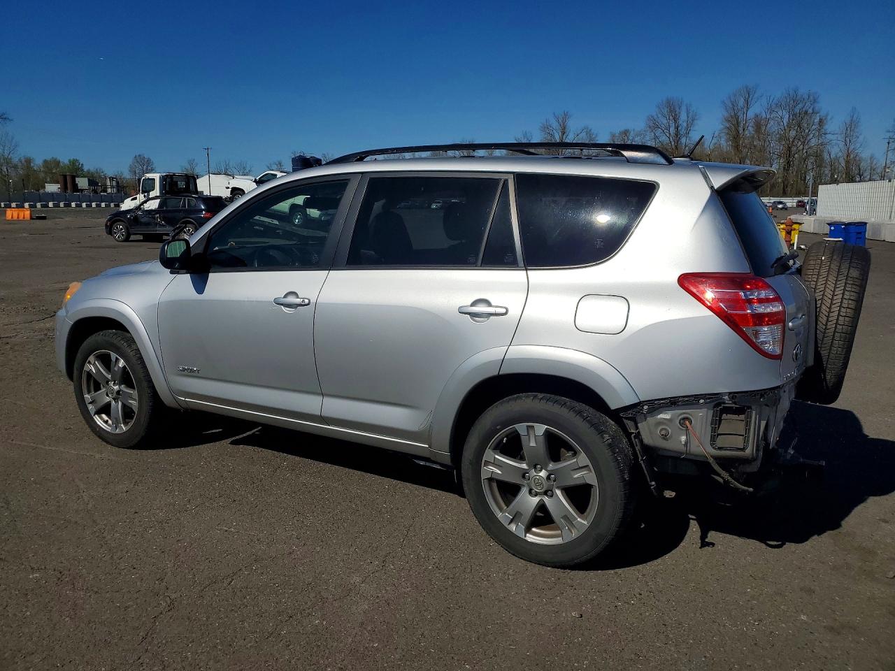 2010 TOYOTA RAV4 SPORT photo 3