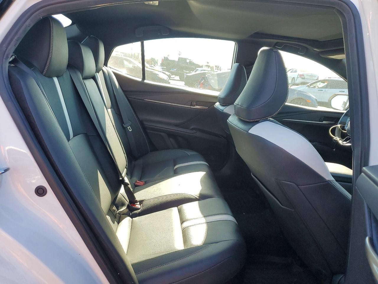 2025 TOYOTA CAMRY SE photo 19