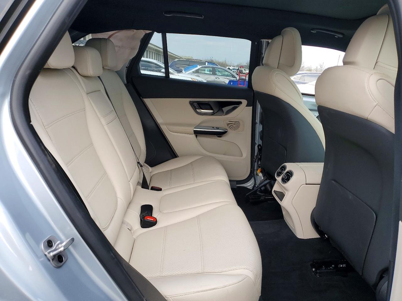 2025 MERCEDES-BENZ GLC 350E photo 31