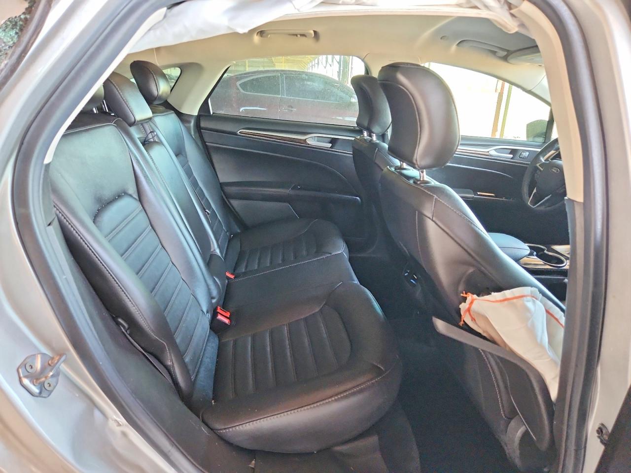 2016 FORD FUSION SE PHEV photo 10