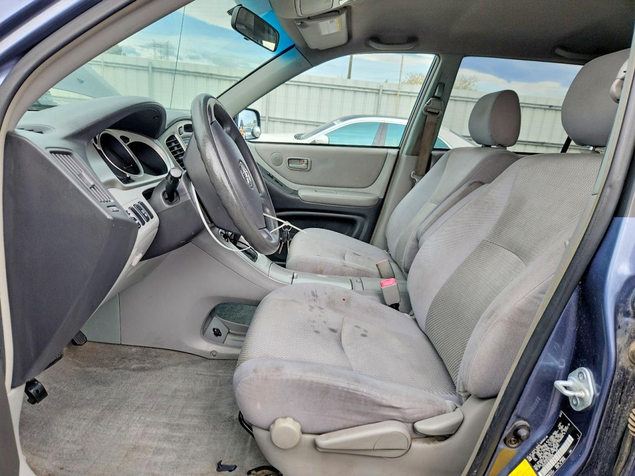 2007 TOYOTA HIGHLANDER BASE photo 13