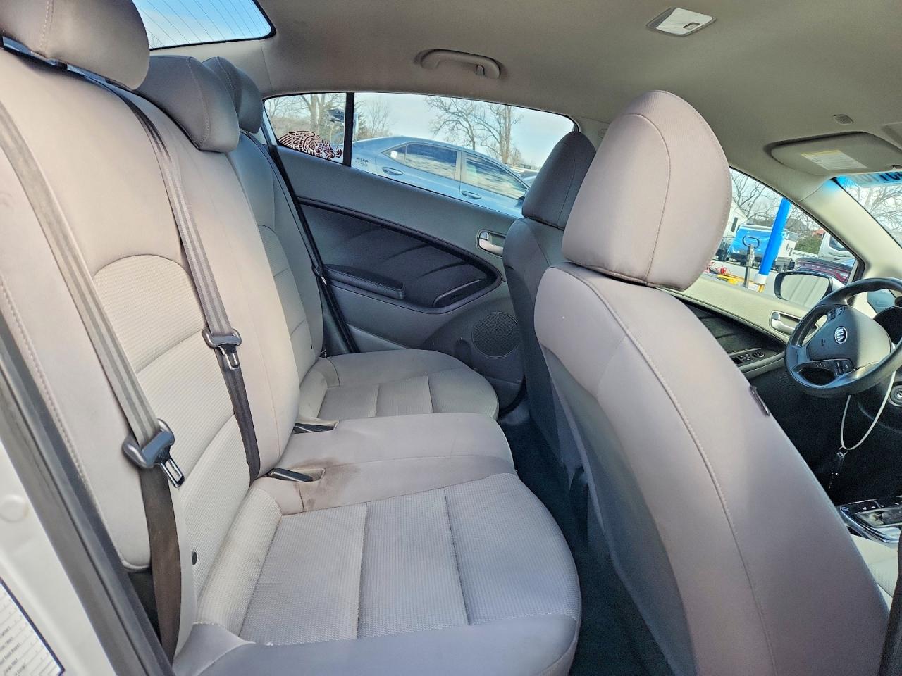 2018 KIA FORTE LX photo 19