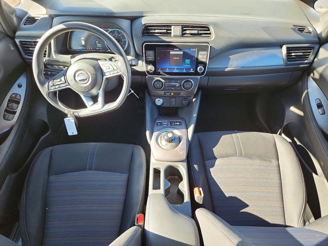 2025 NISSAN LEAF S photo 22