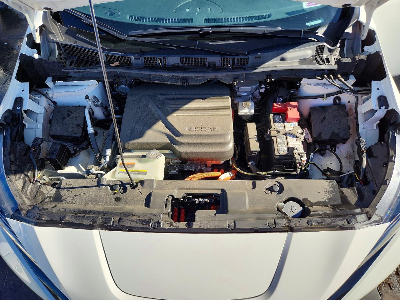2025 NISSAN LEAF S photo 31
