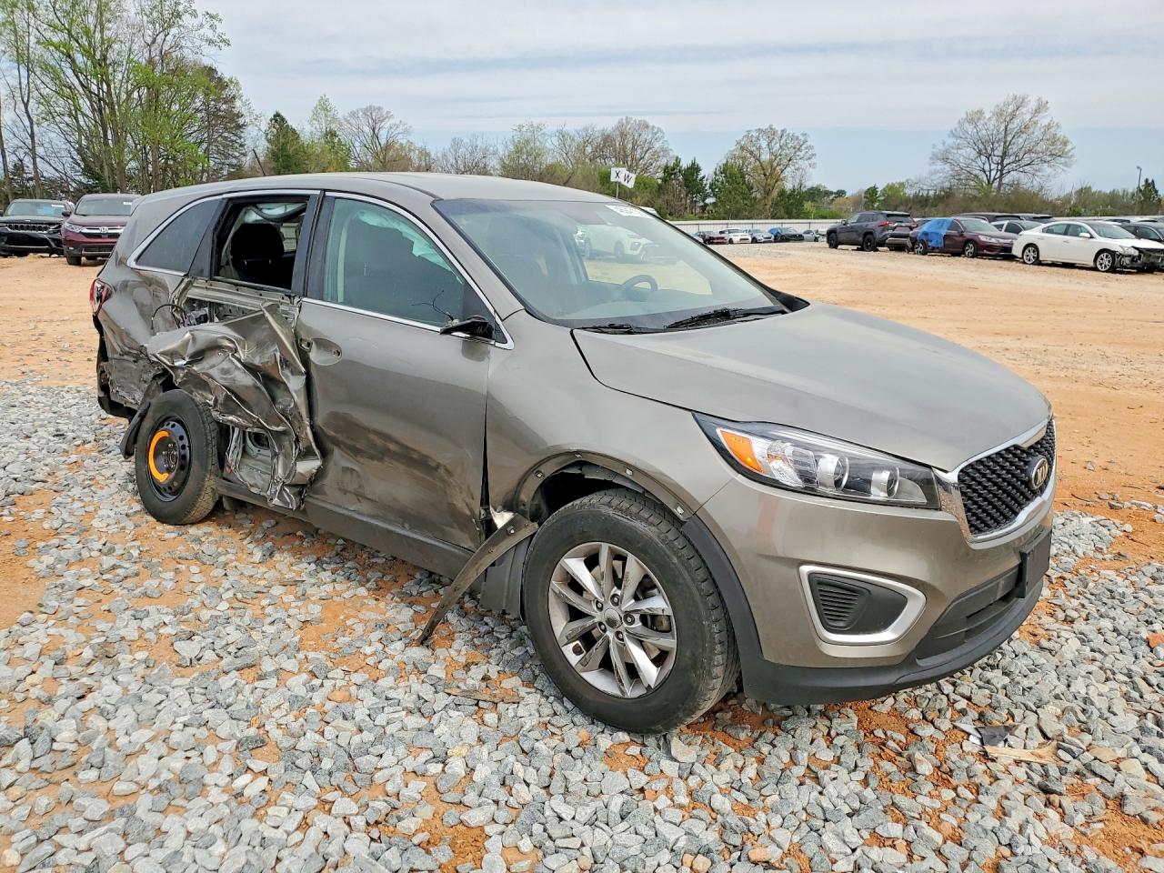 2017 KIA SORENTO L photo 7