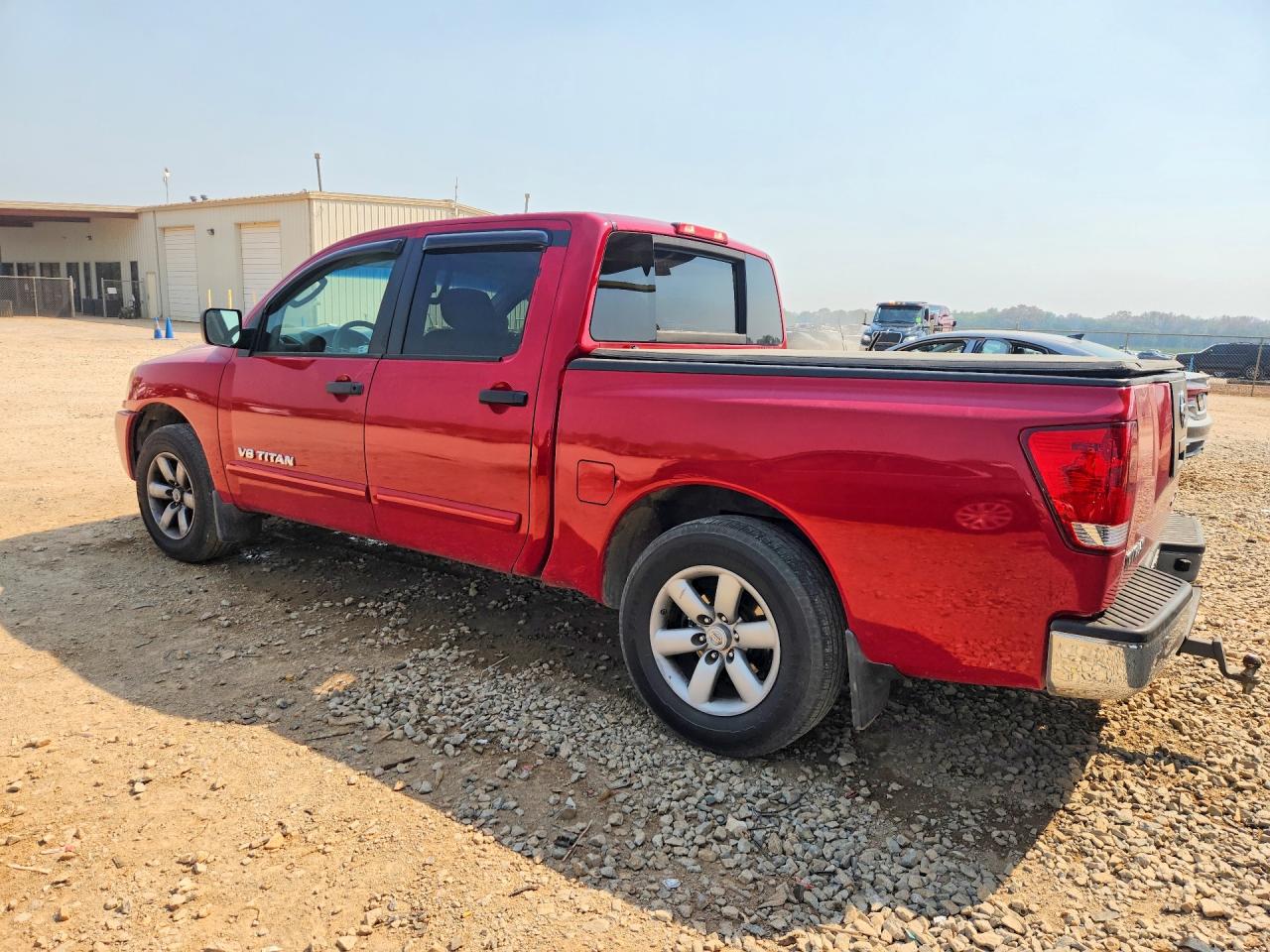 2011 NISSAN TITAN S photo 4