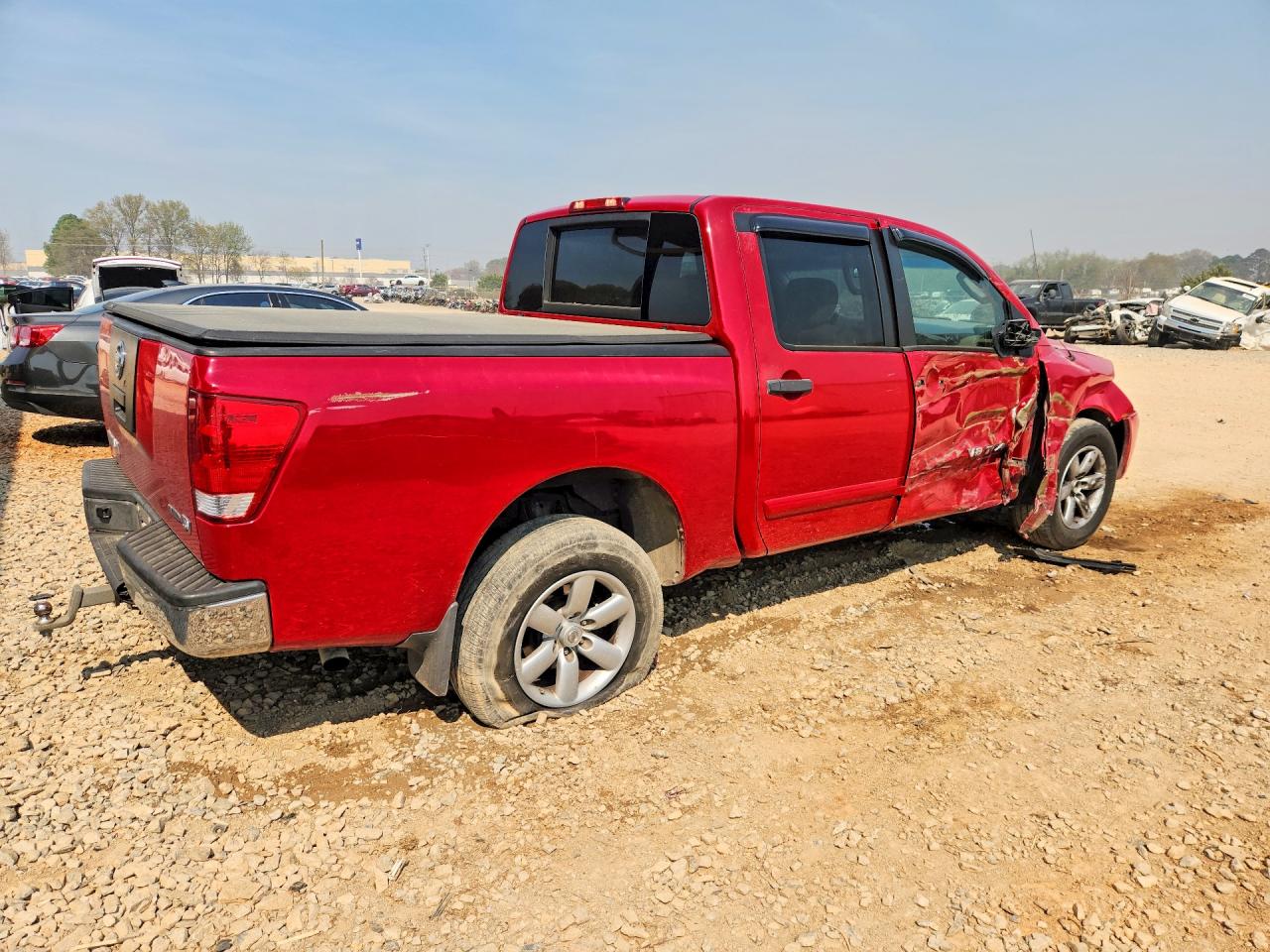 2011 NISSAN TITAN S photo 7