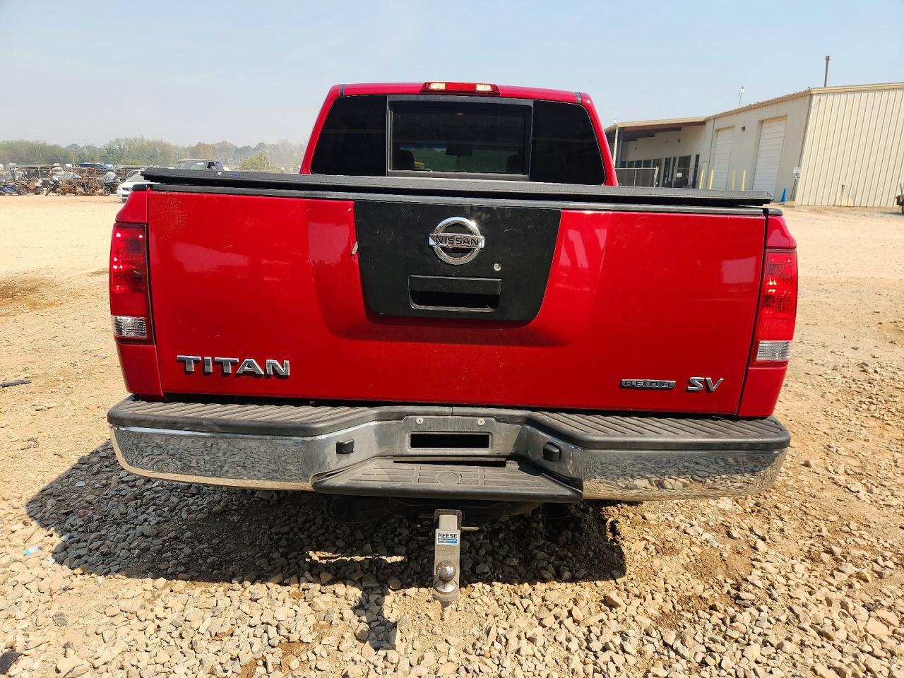 2011 NISSAN TITAN S photo 16