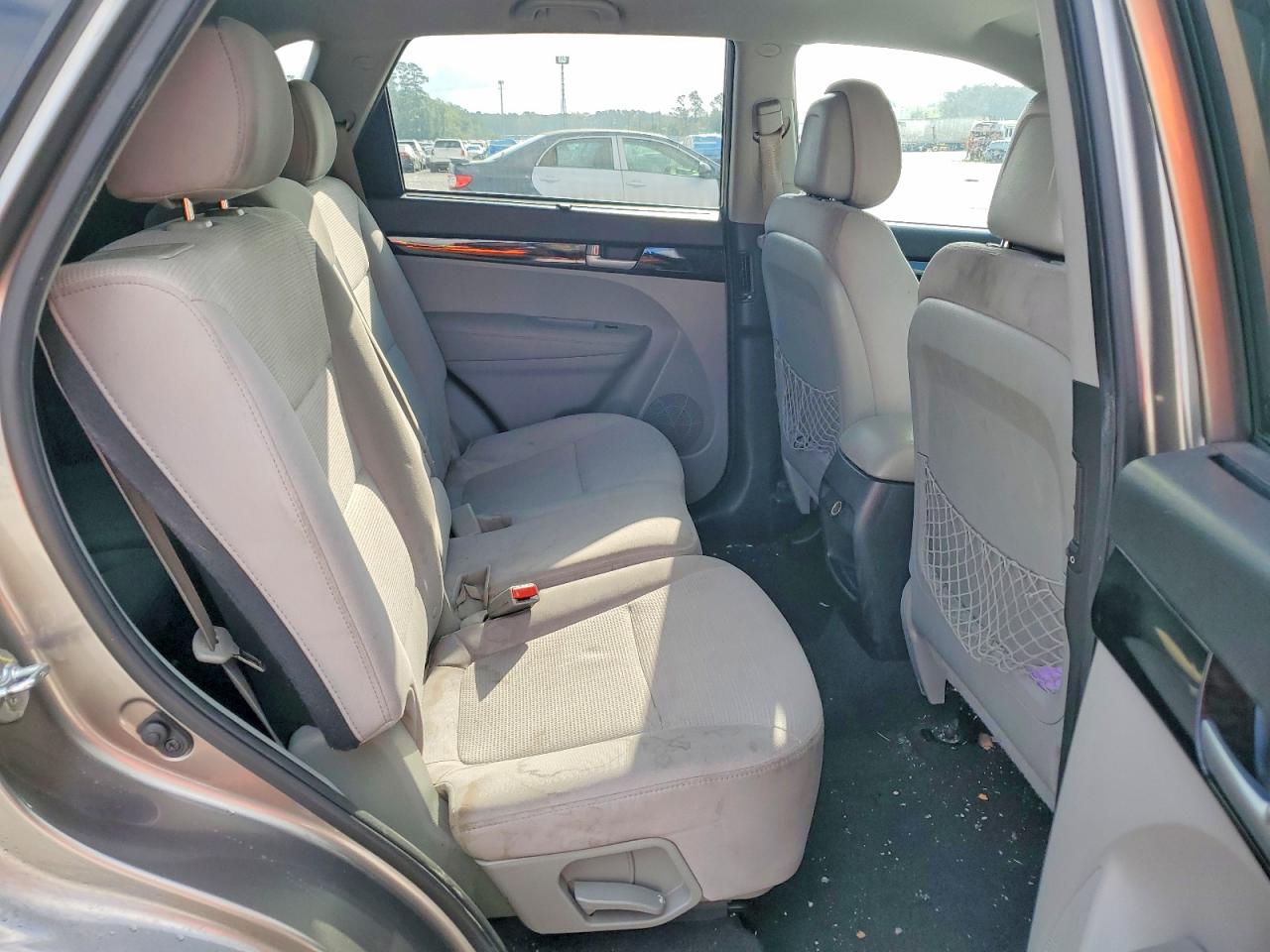 2015 KIA SORENTO LX photo 21