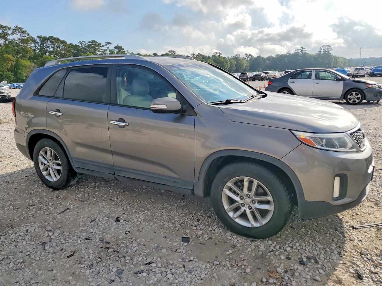 2015 KIA SORENTO LX photo 7