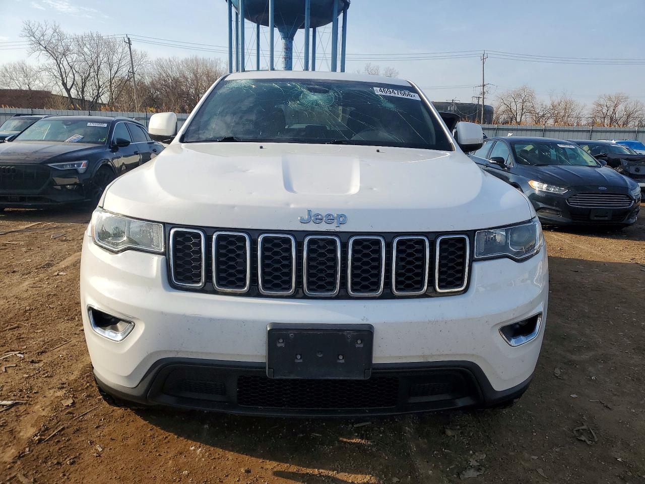 2018 JEEP GRAND CHEROKEE LAREDO photo 13