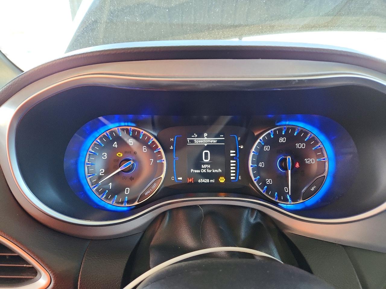 2019 CHRYSLER PACIFICA TOURING PLUS photo 25