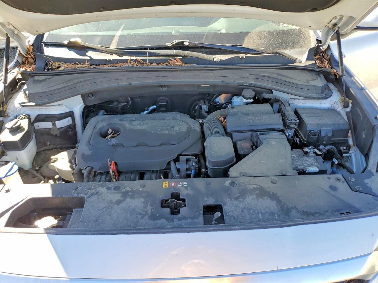 2019 HYUNDAI SANTA FE SE 2.4L photo 12