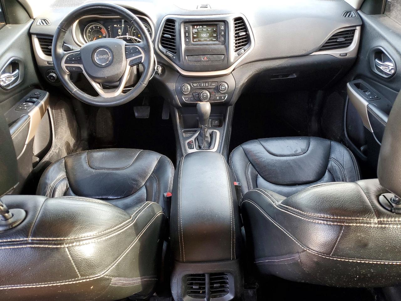 2018 JEEP CHEROKEE LATITUDE photo 8