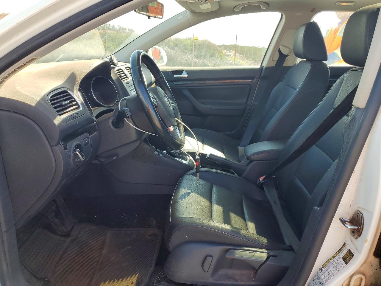 2013 VOLKSWAGEN JETTA S photo 13