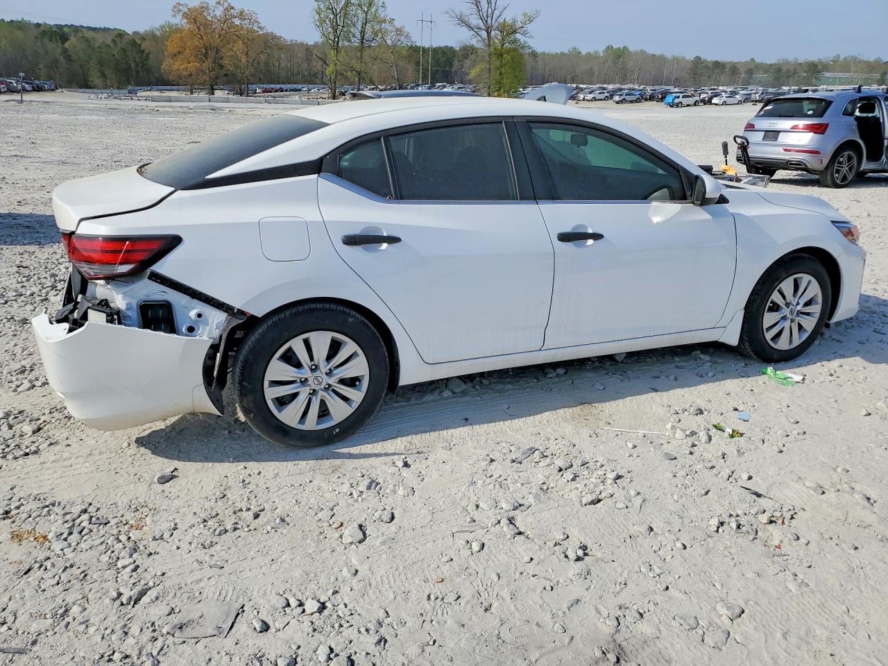 2025 NISSAN SENTRA S photo 3