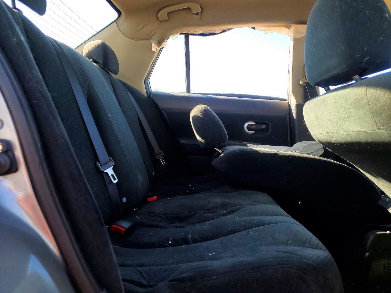 2011 NISSAN VERSA 1.8 S photo 10