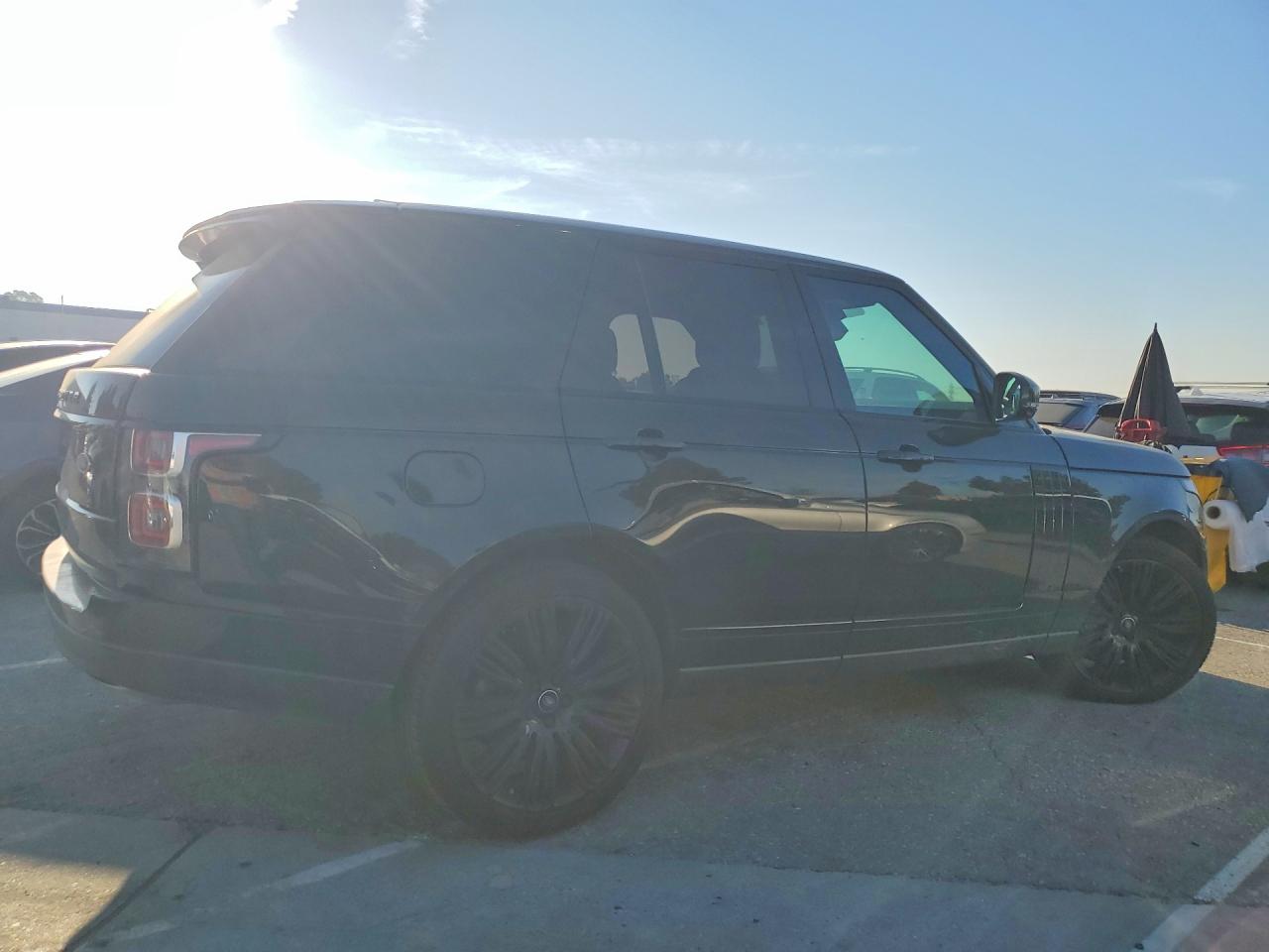2018 LAND ROVER RANGE ROVER SUPERCHARGED photo 5