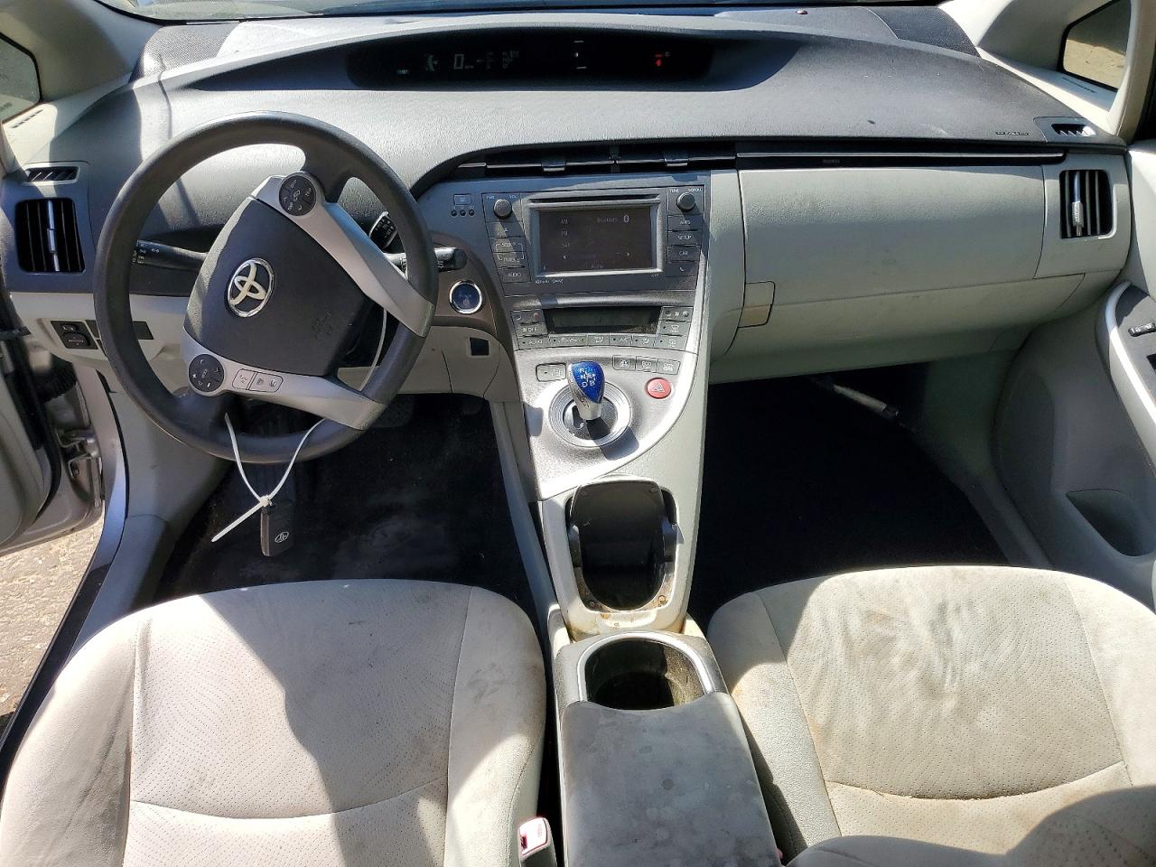 2012 TOYOTA PRIUS THREE photo 15