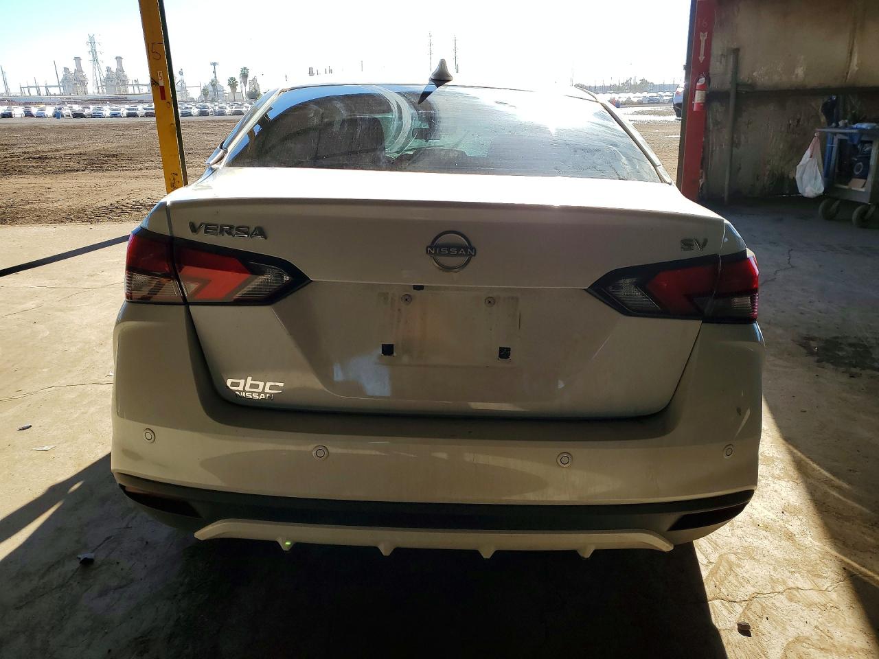 2024 NISSAN VERSA SV photo 6