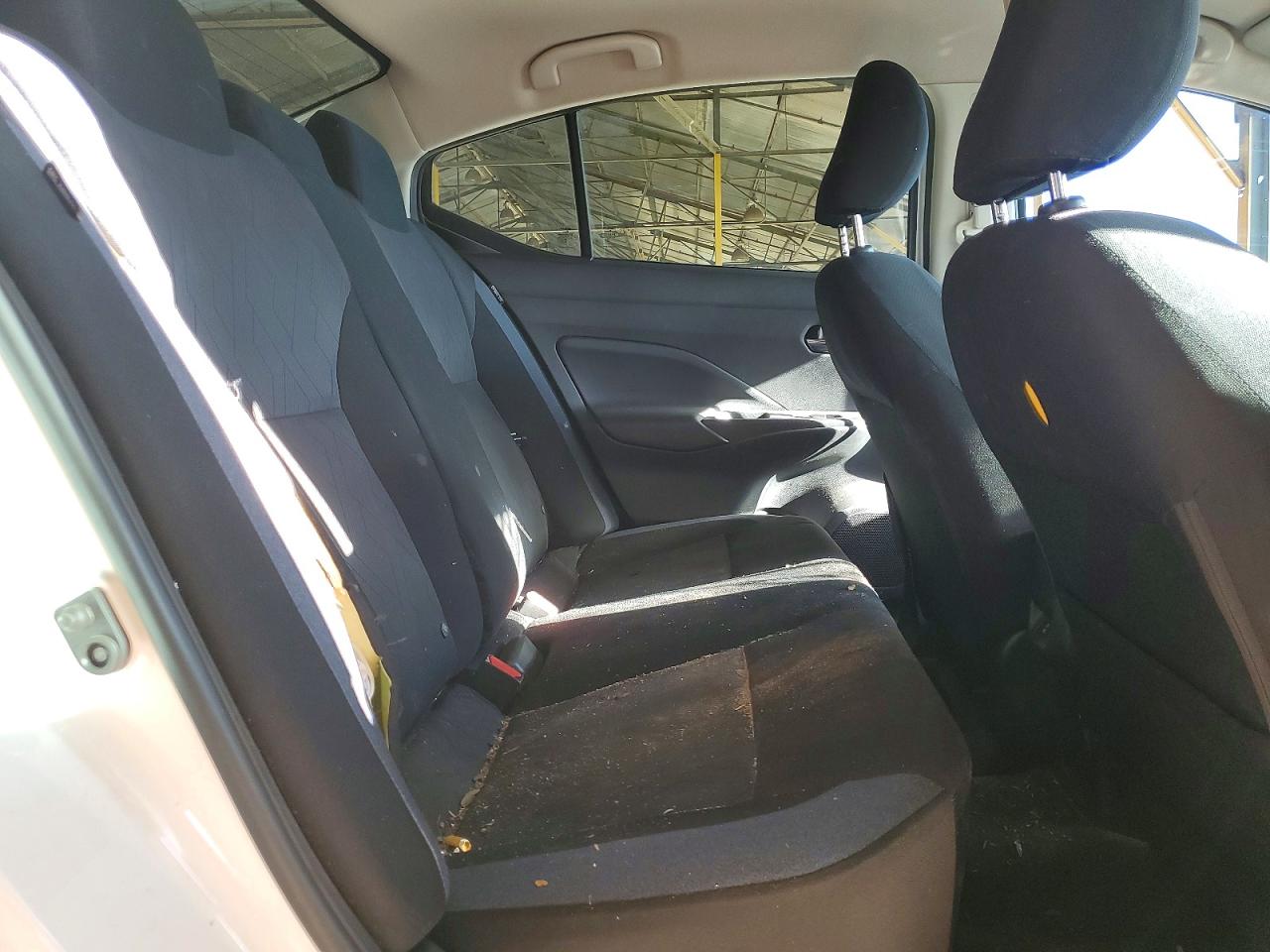2024 NISSAN VERSA SV photo 10