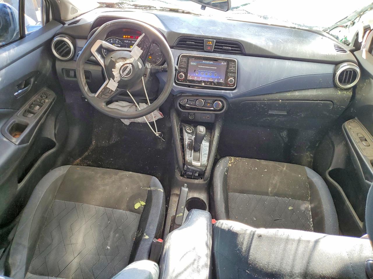 2024 NISSAN VERSA SV photo 8