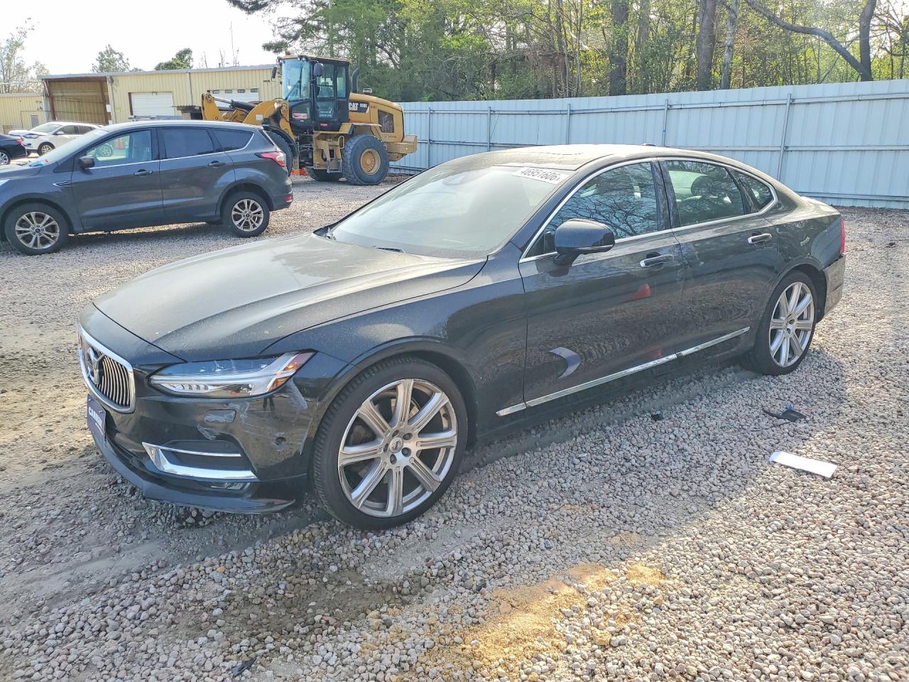 2017 VOLVO S90