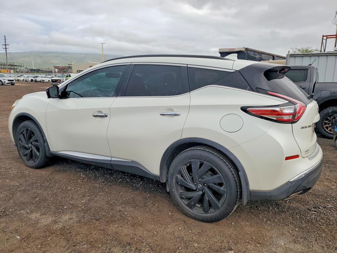 2017 NISSAN MURANO PLATINUM photo 4