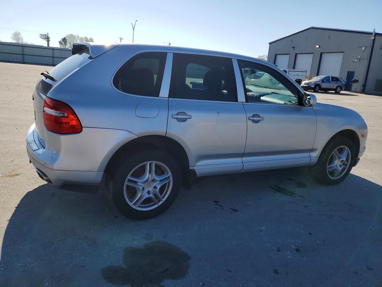 2008 PORSCHE CAYENNE photo 3