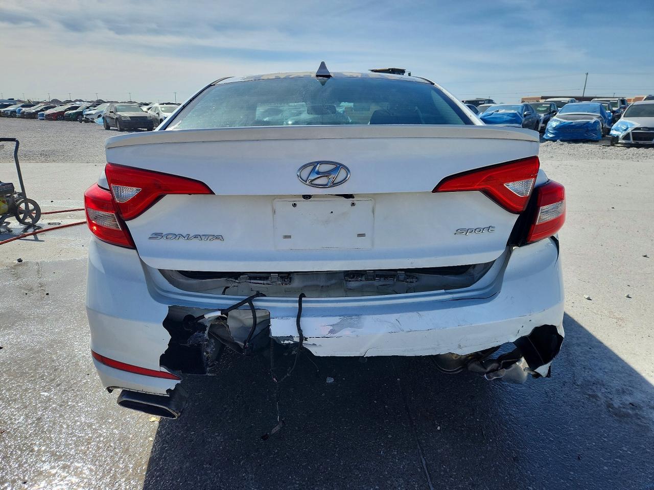 2016 HYUNDAI SONATA photo 6