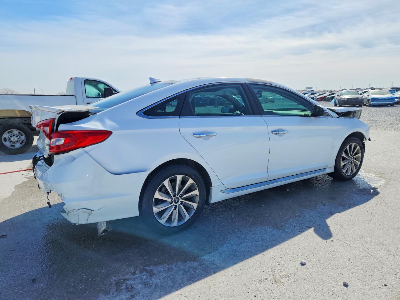 2016 HYUNDAI SONATA photo 3