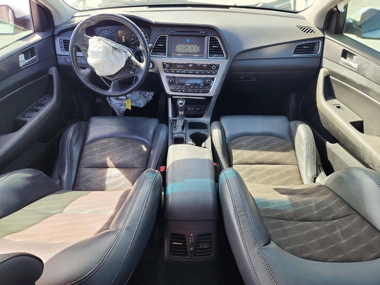 2016 HYUNDAI SONATA photo 8