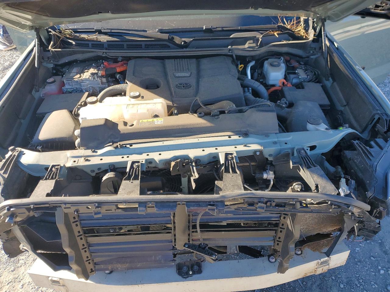2024 TOYOTA TUNDRA LIMITED HV photo 31