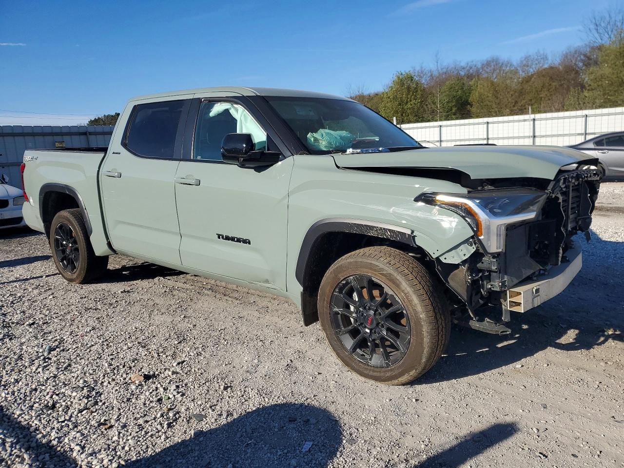 2024 TOYOTA TUNDRA LIMITED HV photo 10